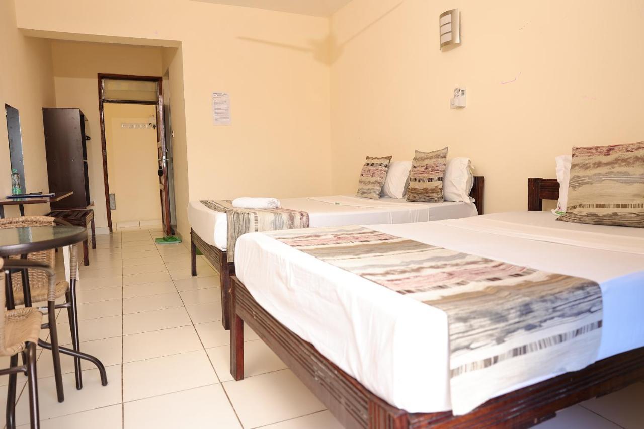 Merry Villa Hotel & Apartments 몸바사 외부 사진