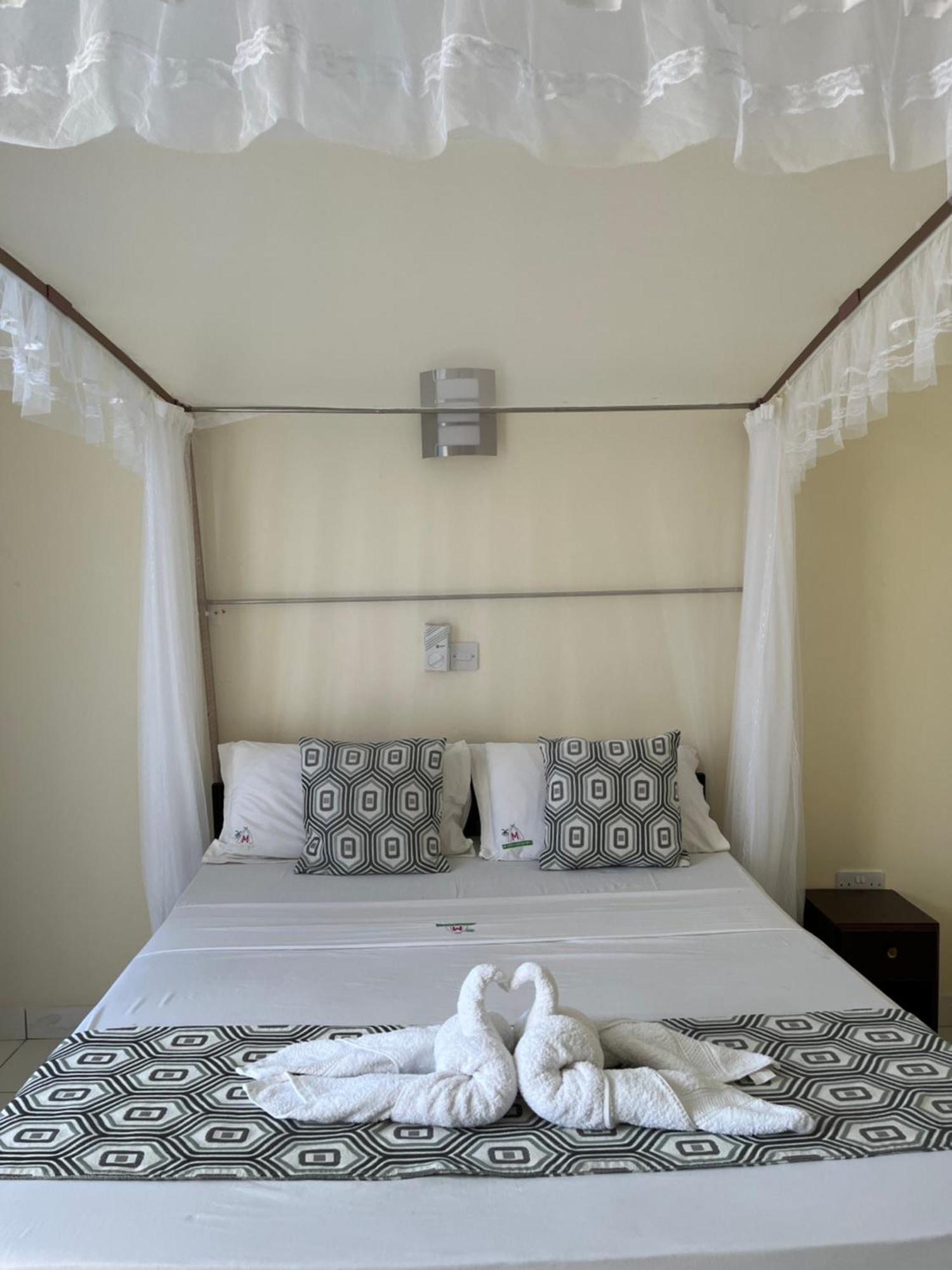 Merry Villa Hotel & Apartments 몸바사 외부 사진